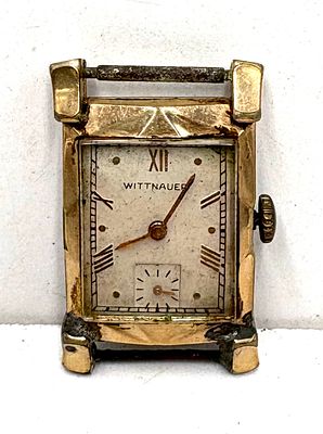שעון שווייצרי ארט דקו לגבר תוצרת Wittnauer, מנגנון מכני במצב עבודה, שנות ה30 בקירוב.