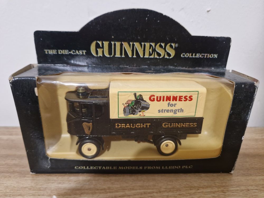 Lot 157: vintage model car