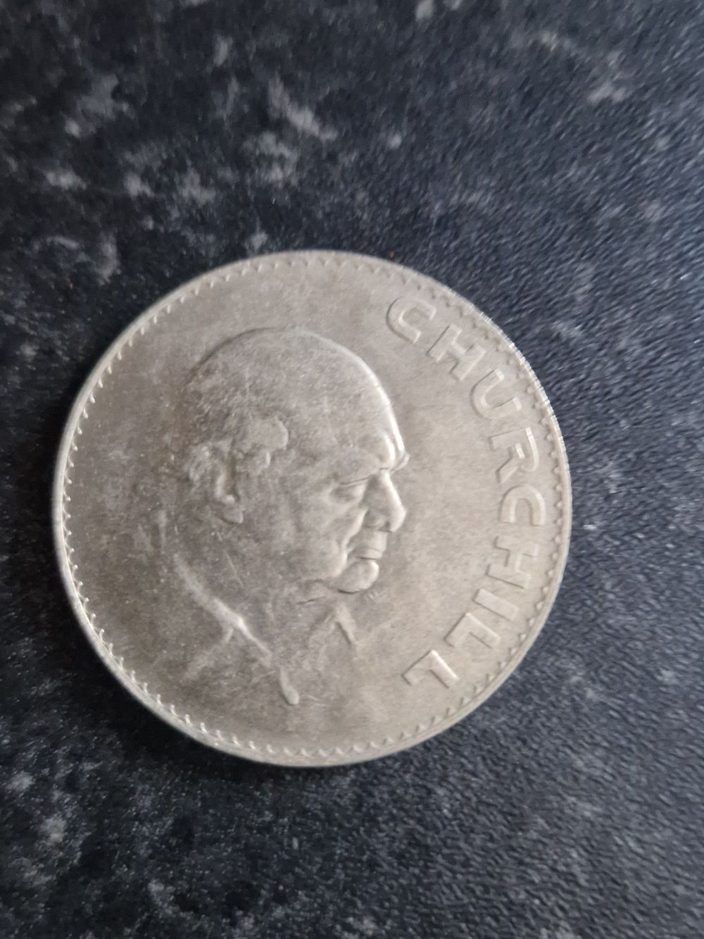 Lot 225: Churchill crown
