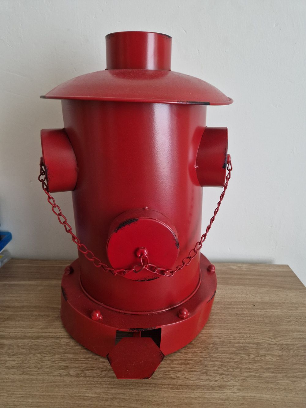 Lot 285: American fire hydrant peddle bin