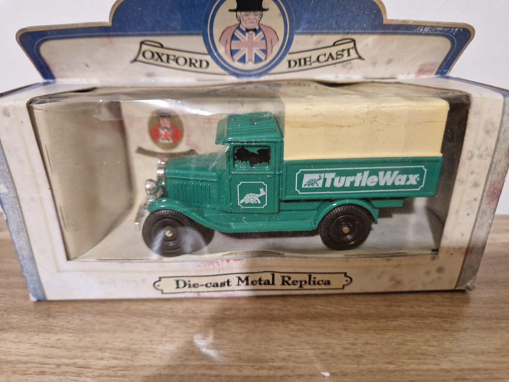 Lot 247: collectors model car