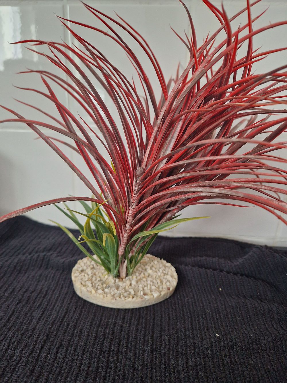 Lot 257: Aquarium fish tank deco