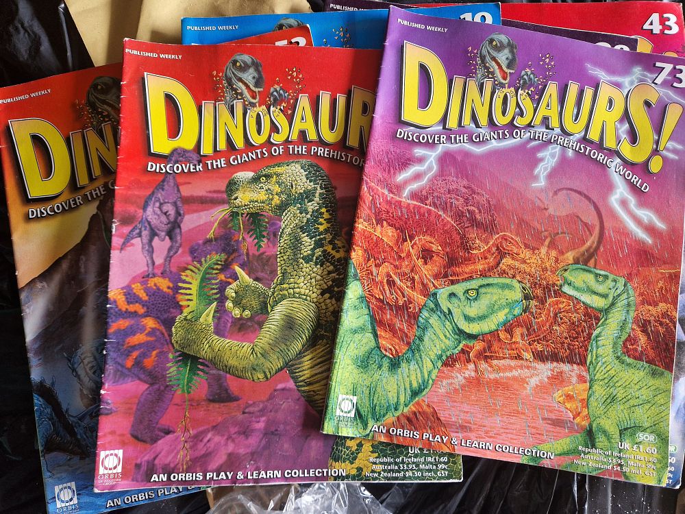 Lot 269: small joblot of dinosaurs comics