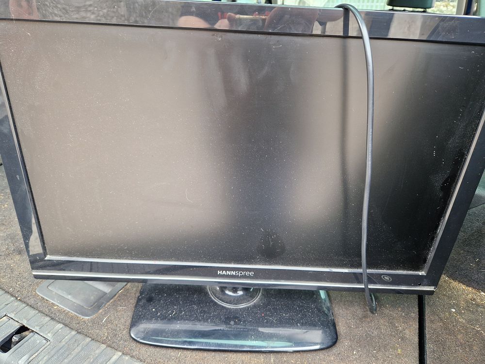 Lot 293: computer monitor
