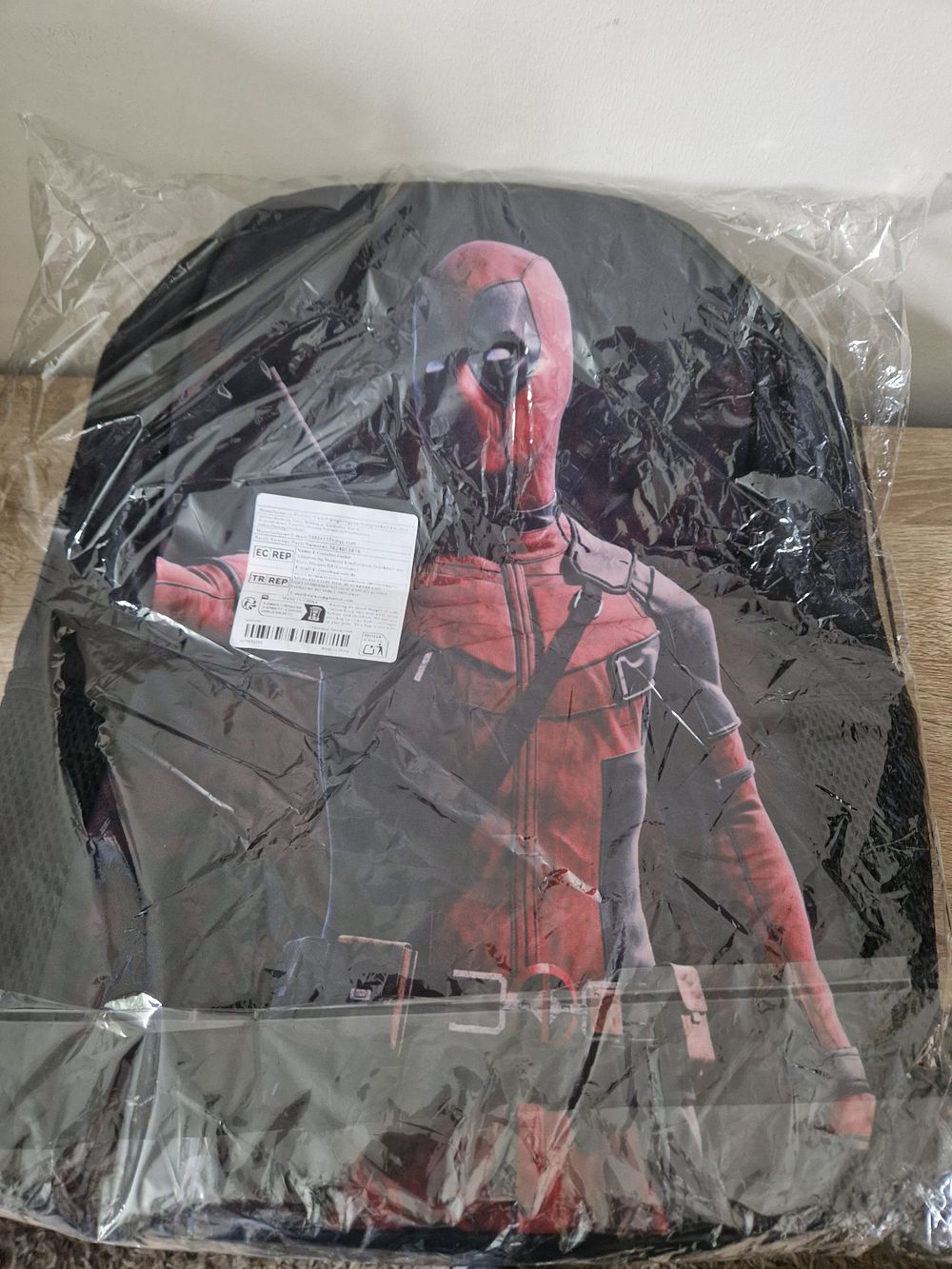 Lot 319: kids dead pool back pack