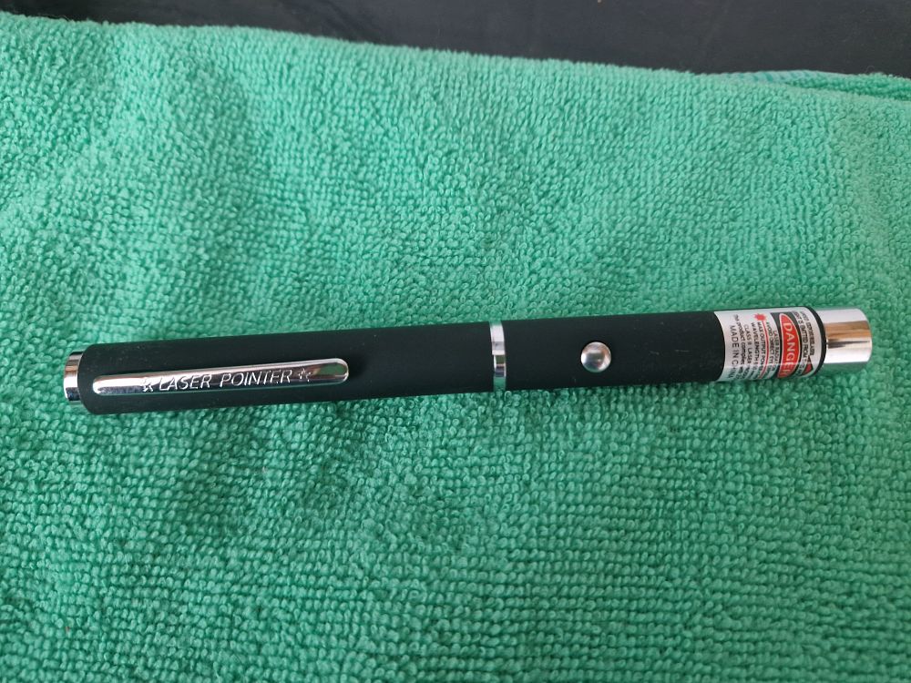 Lot 327: laser pointer