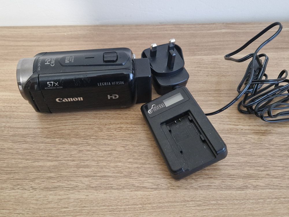 Lot 154: canon camcorder