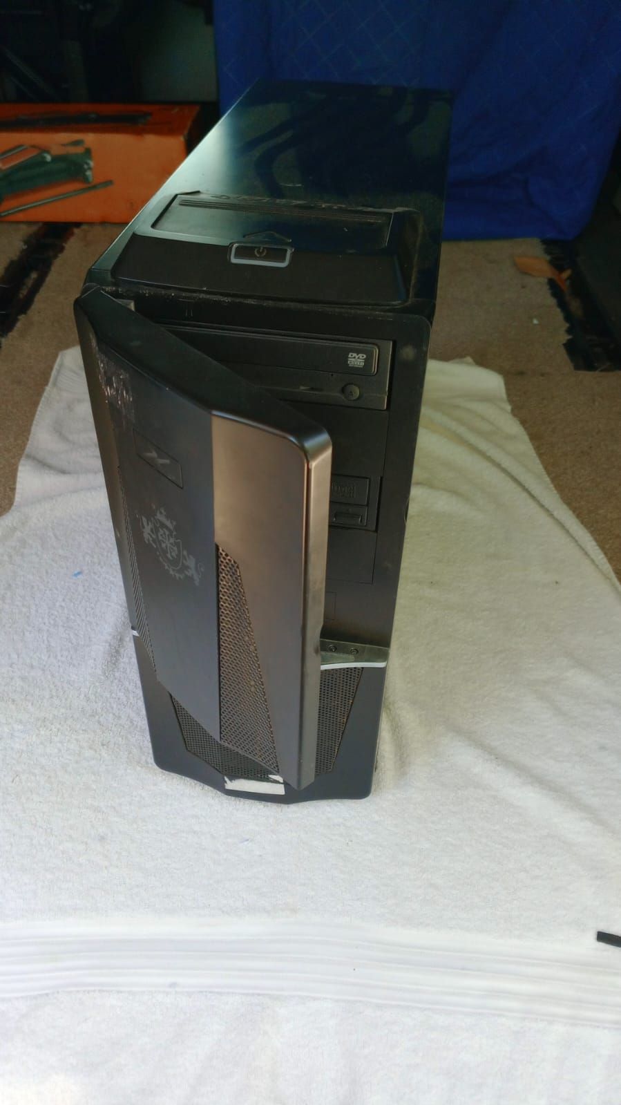Lot 164: PC tower