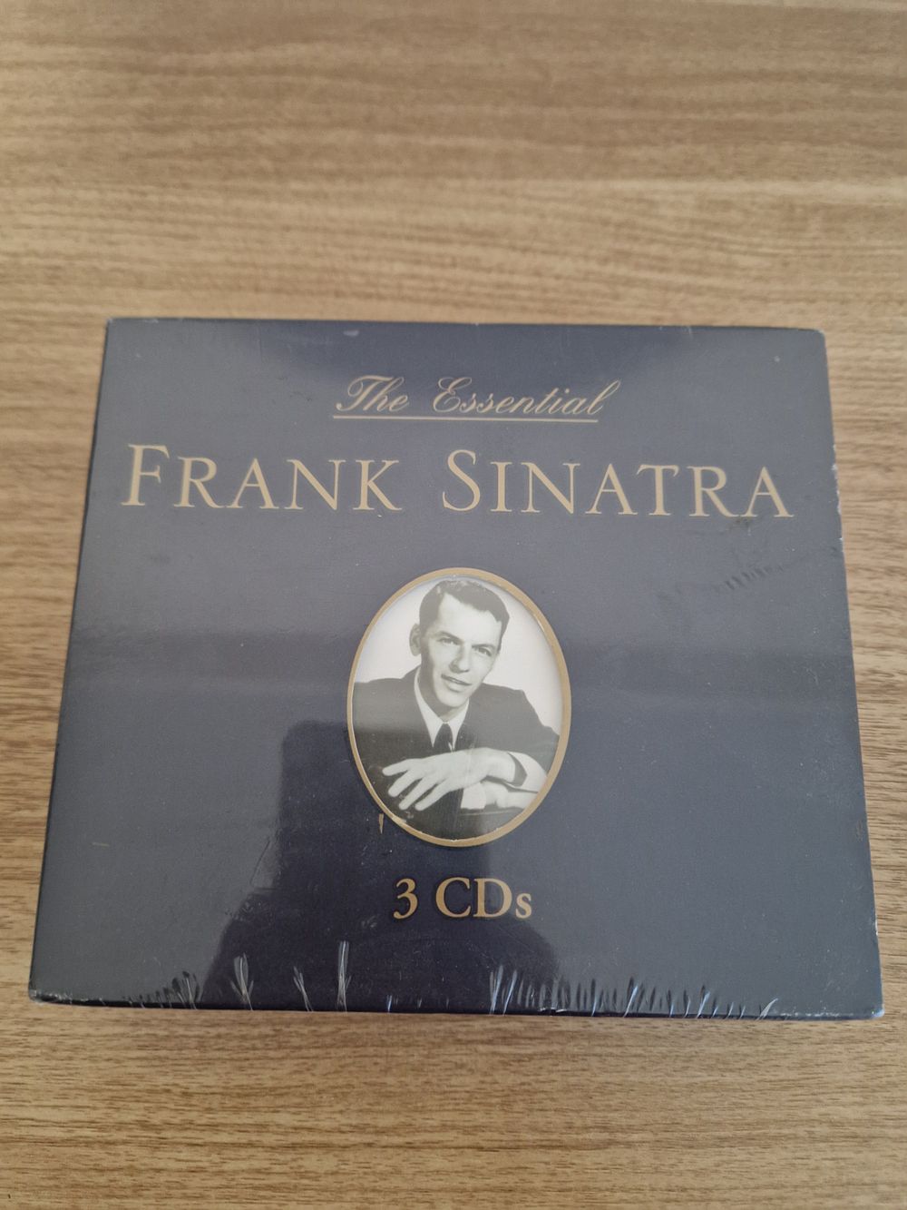 Lot 183: frank Sinatra CD