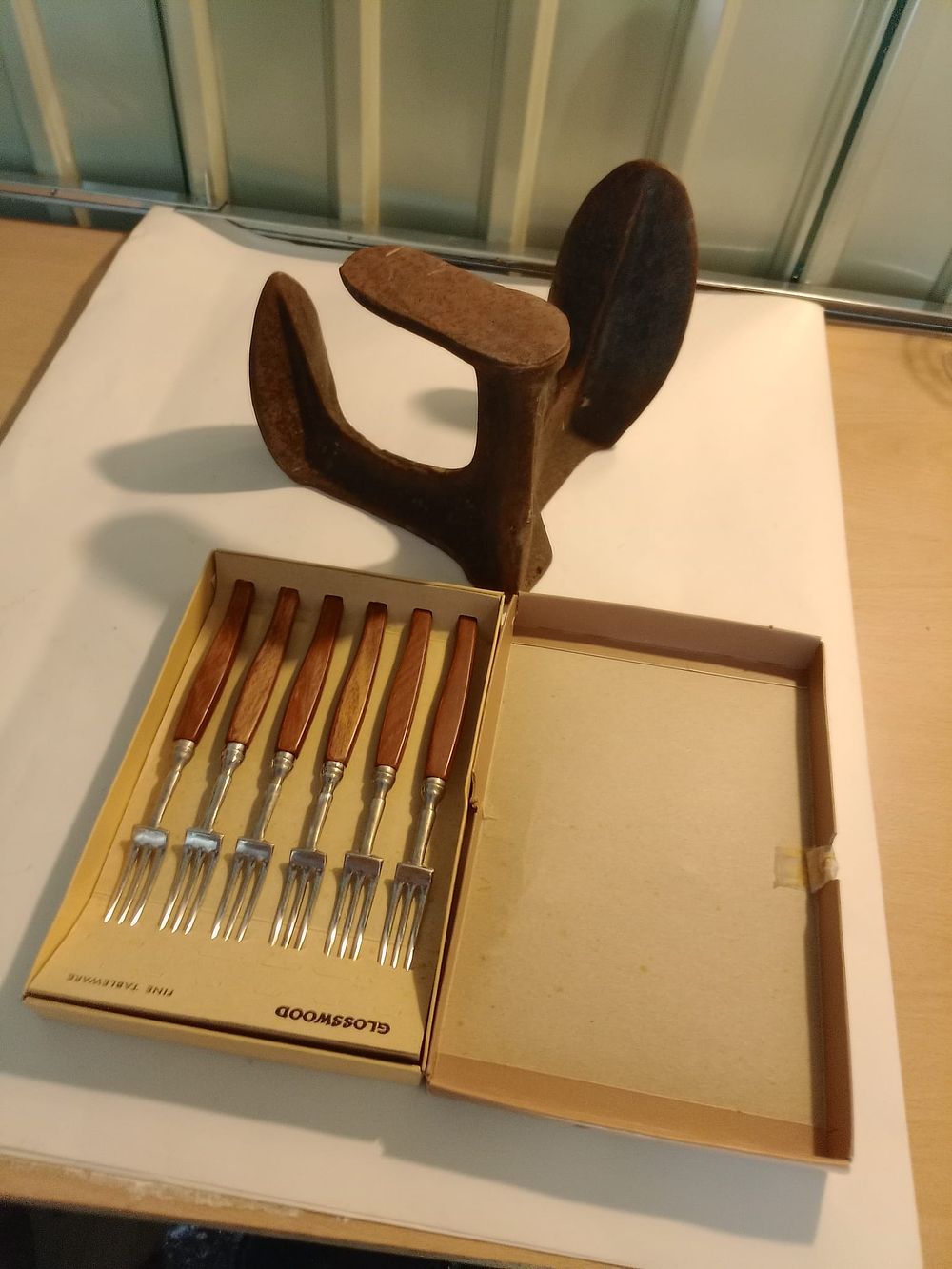 Lot 189: Small job lot of items
