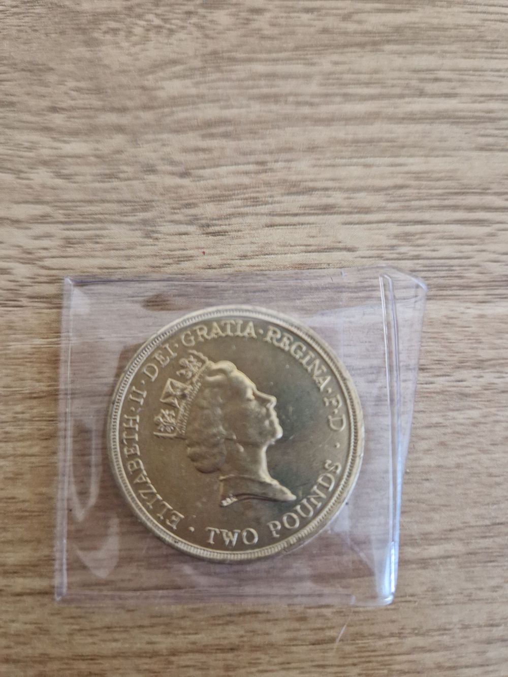 Lot 238: Collectors 2 pound coin