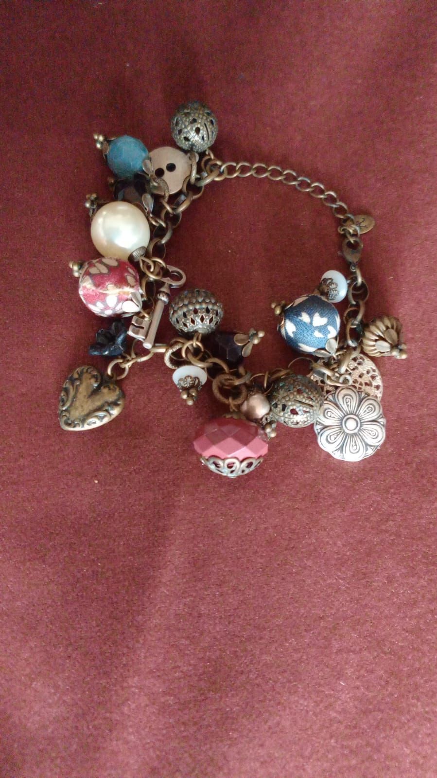 Lot 278: Vintage poss. Antique charm bracelet