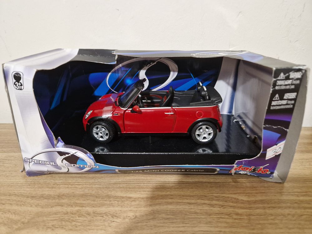 Lot 164: Model mini car