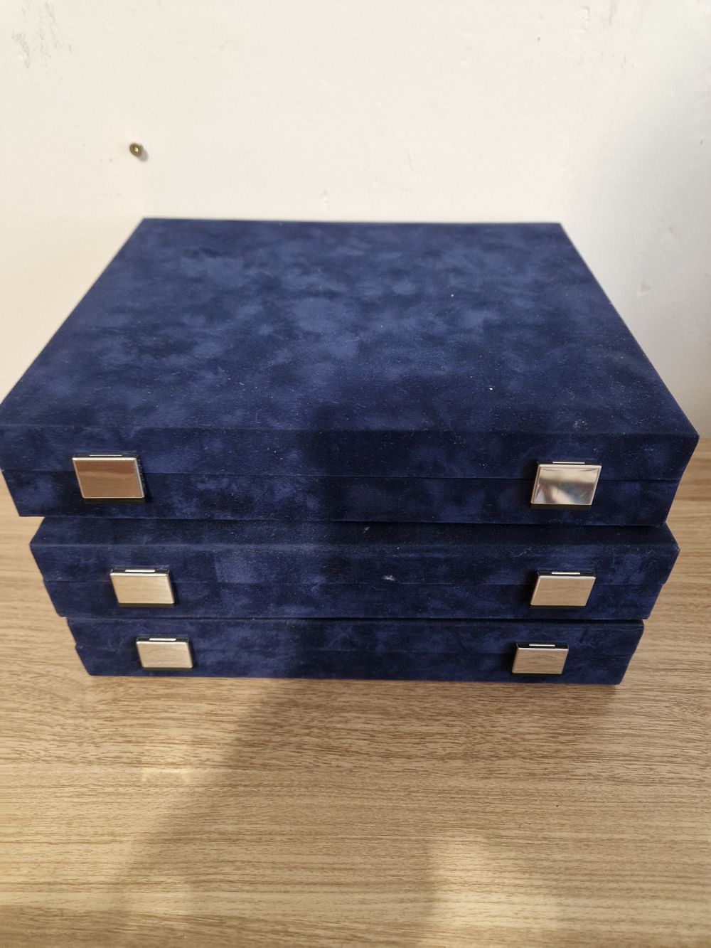 Lot 174: Job lot of coin boxes