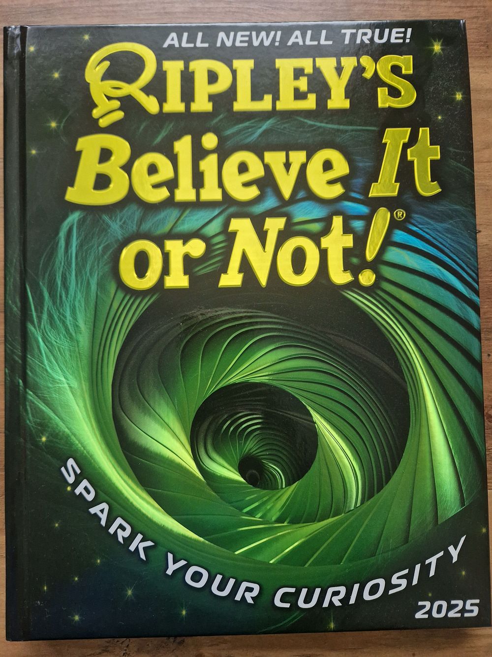 Lot 190: Ripley's believe it or not book