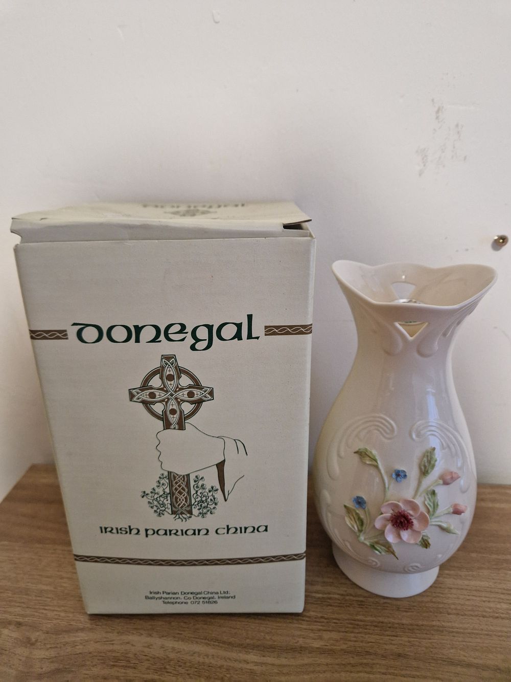 Lot 276: Donegal vase