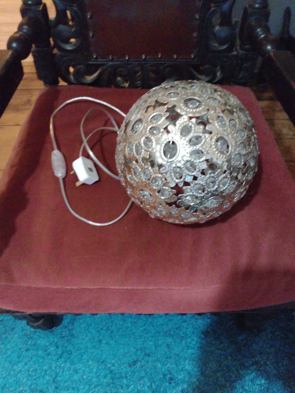 Lot 181: table lamp