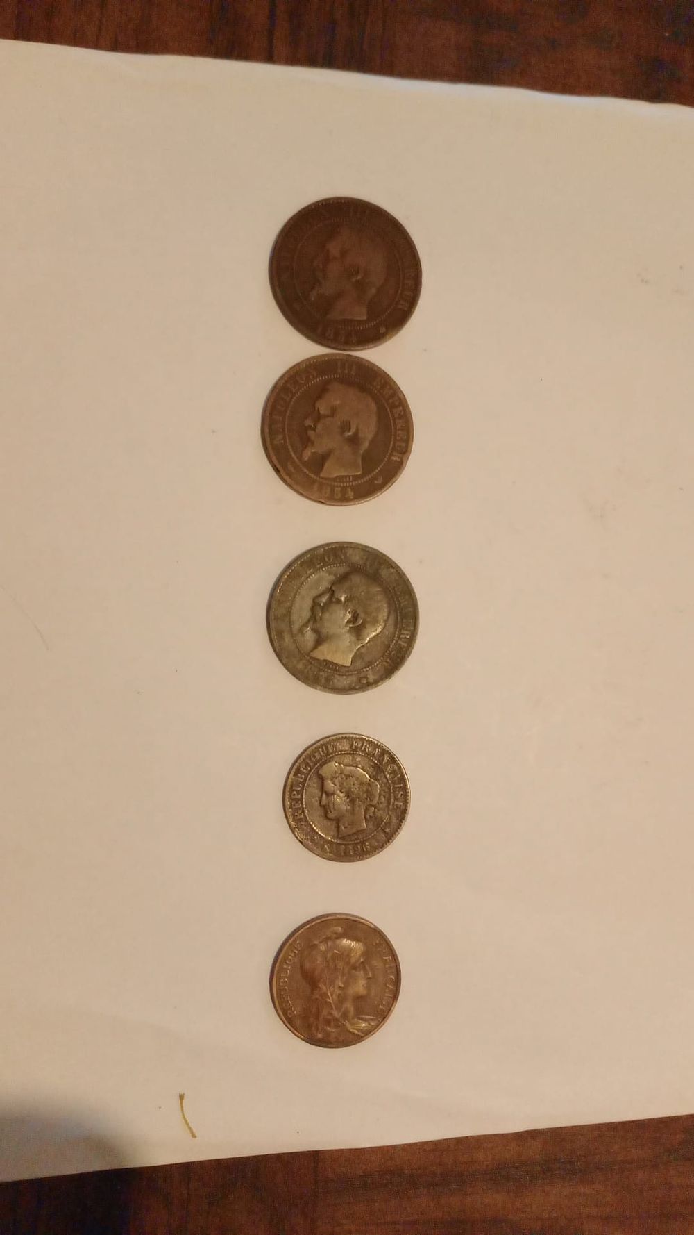 Lot 198: job lot of coins
