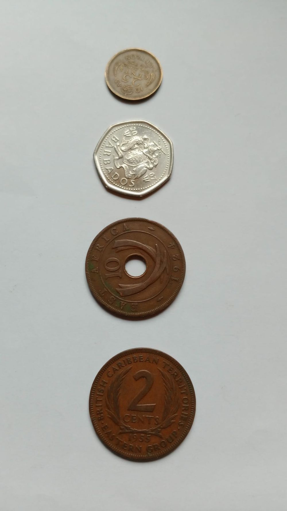Lot 211: Mixed coins