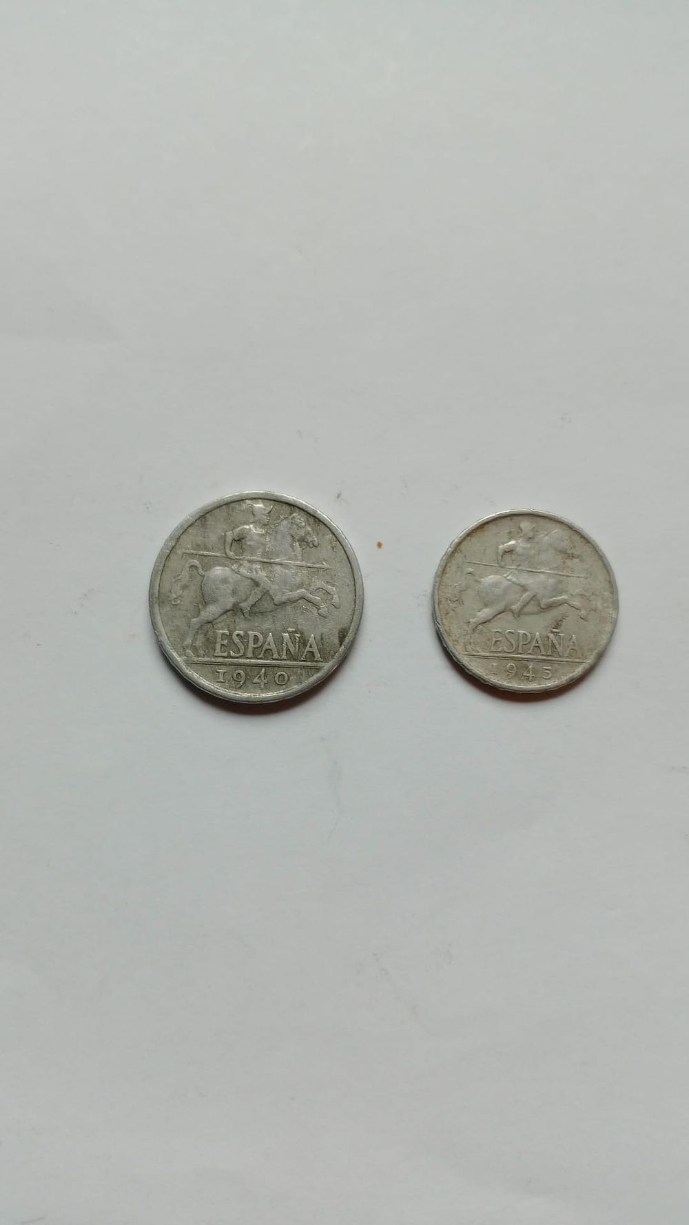 Lot 213: Espania coins