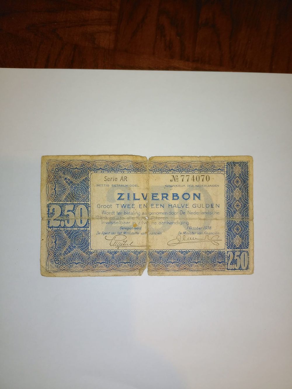 Lot 232: bank notes