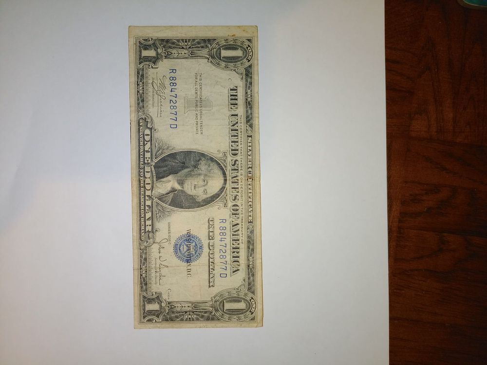 Lot 233: bank notes