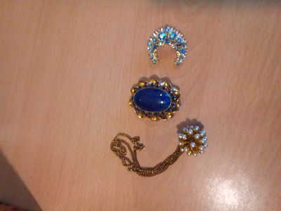 East Sussex. Costume jewellery.