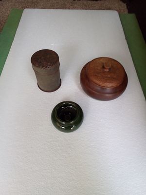 East Sussex. Vintage flour sifter wooden trinkett dish&amp;and lid. Small pot all made in england.