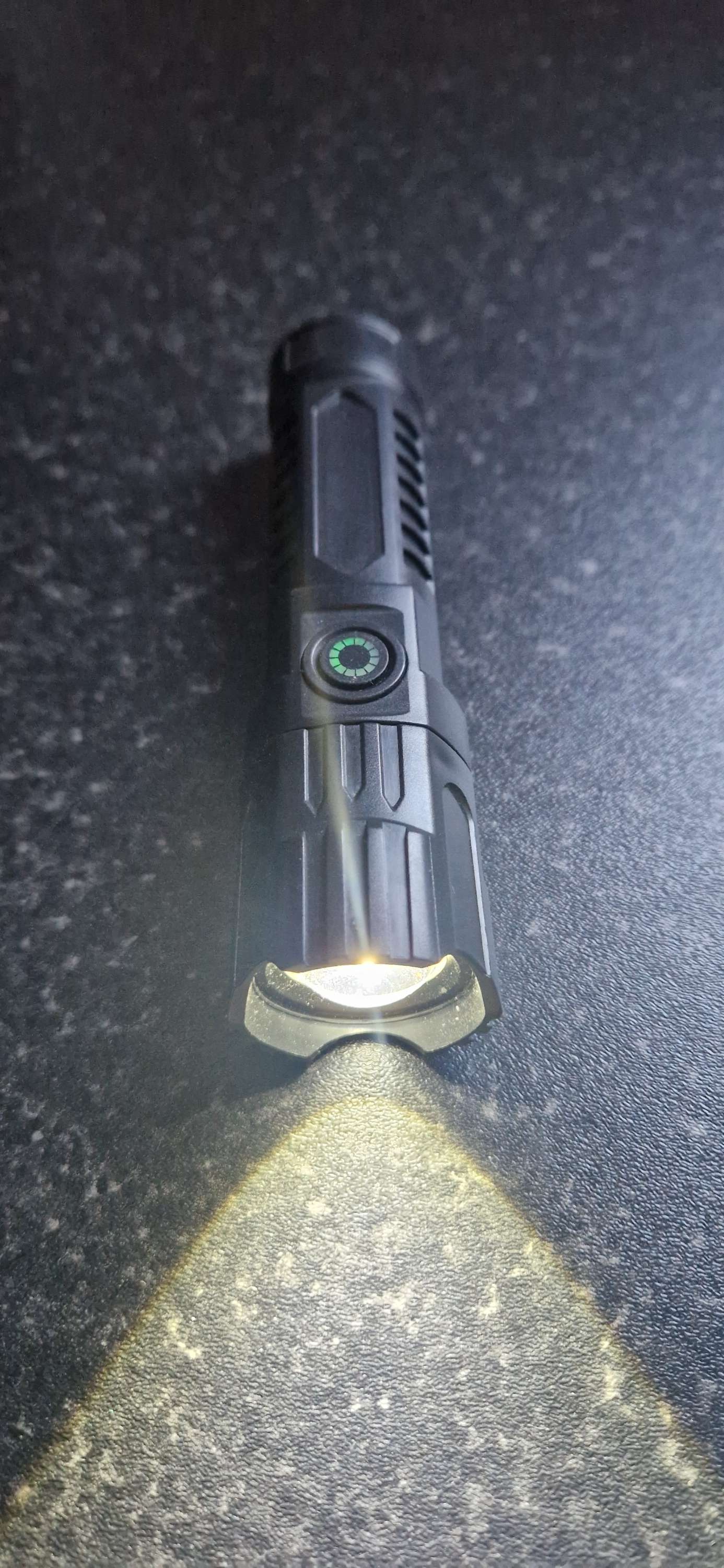 Small hand torch