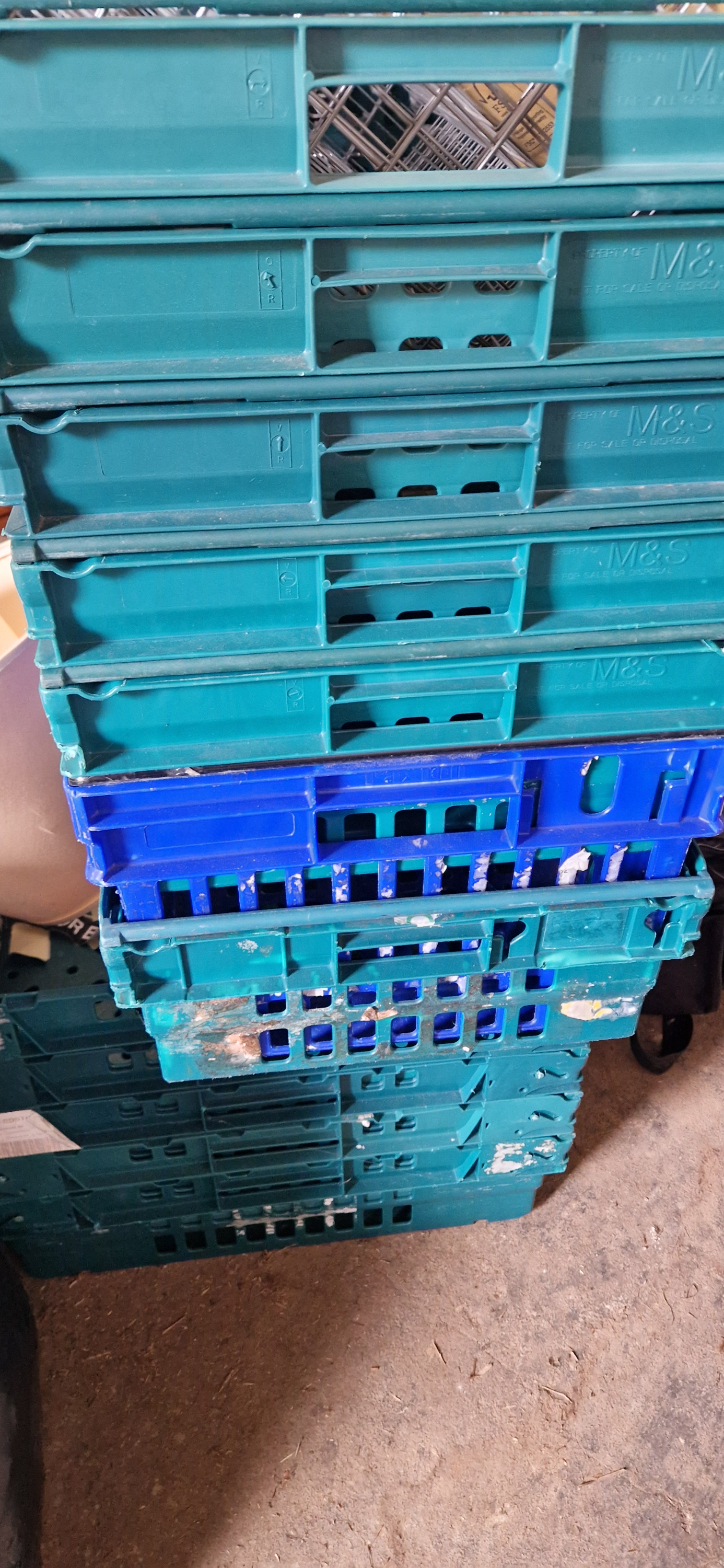 Crate job lot