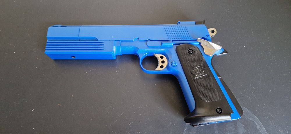 Lot 207: Pellet gun
