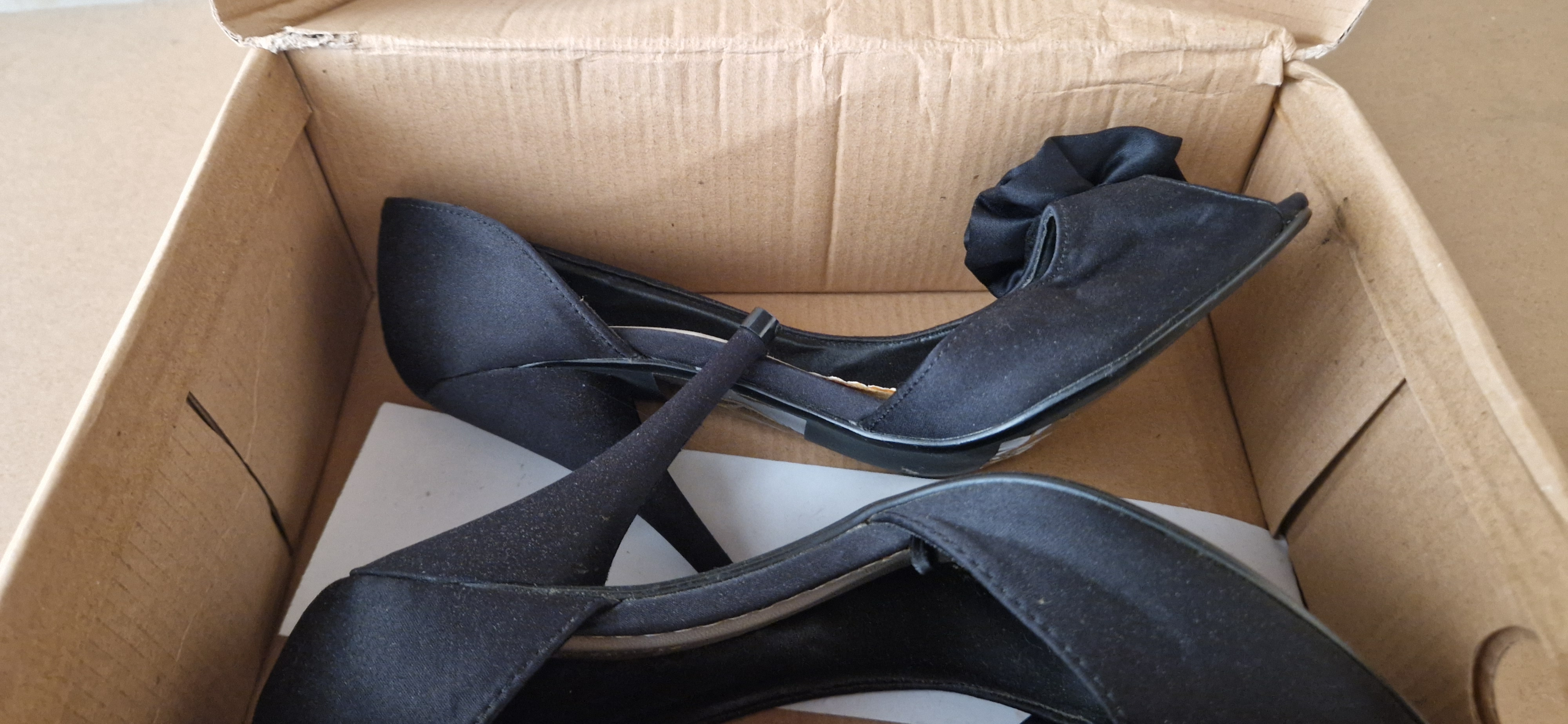 Women's black shoes