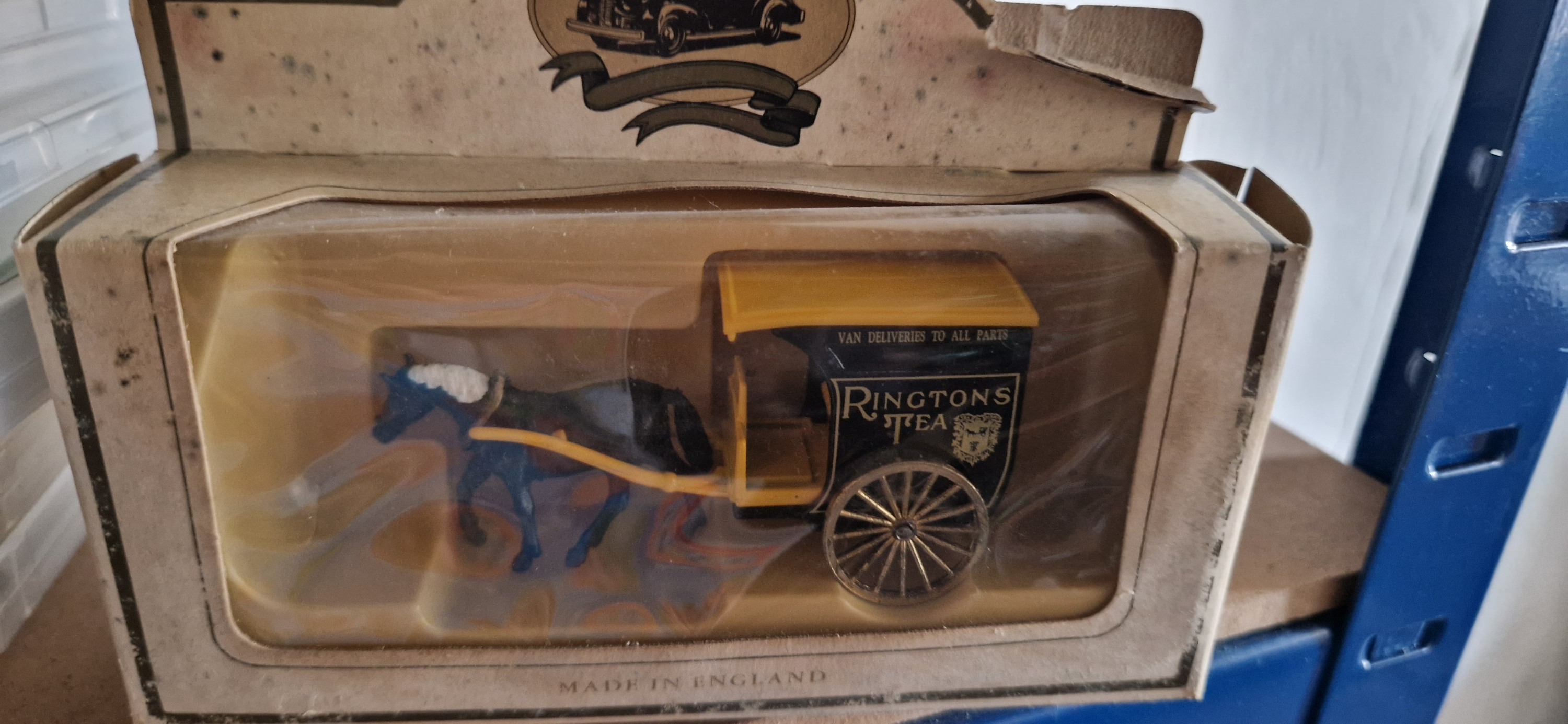 Horse and cart model