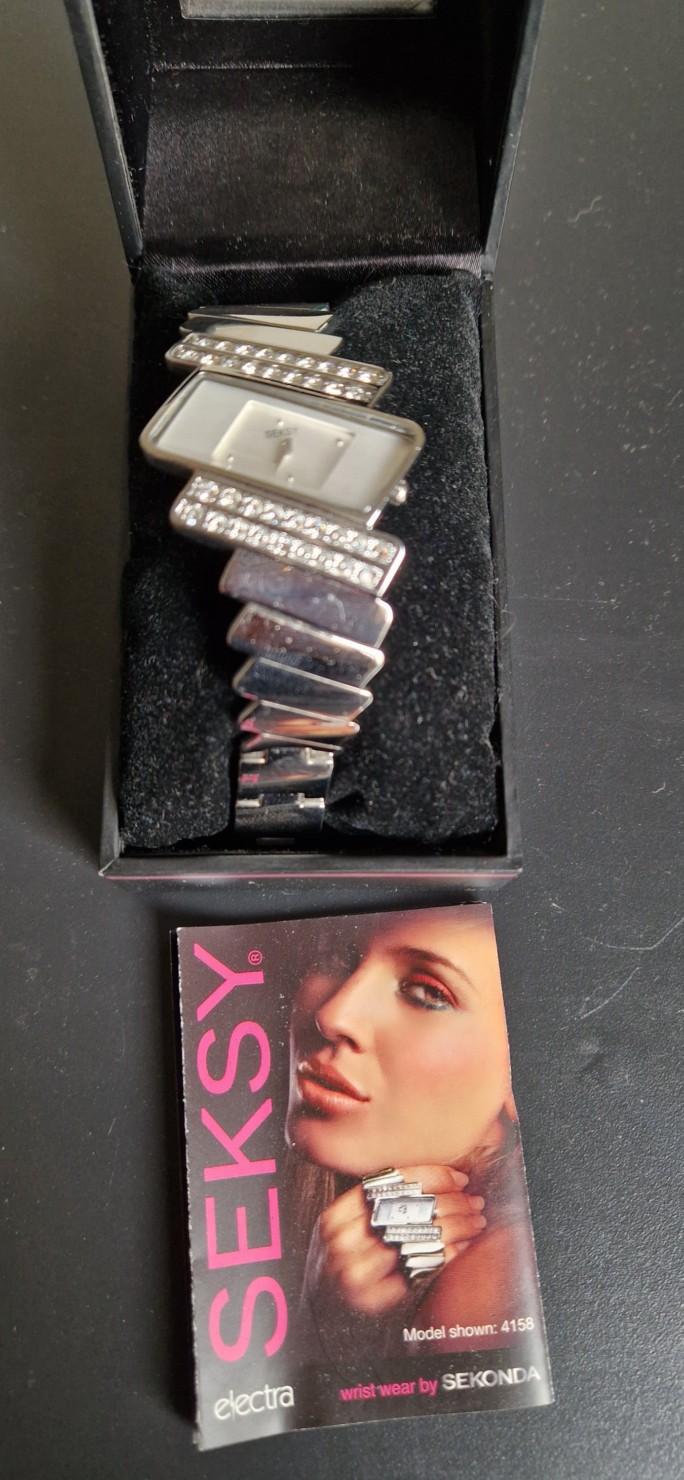 Seksy watch