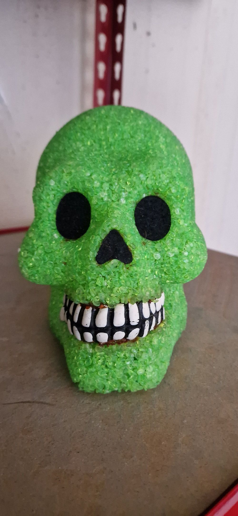 Lot 159: Halloween skull