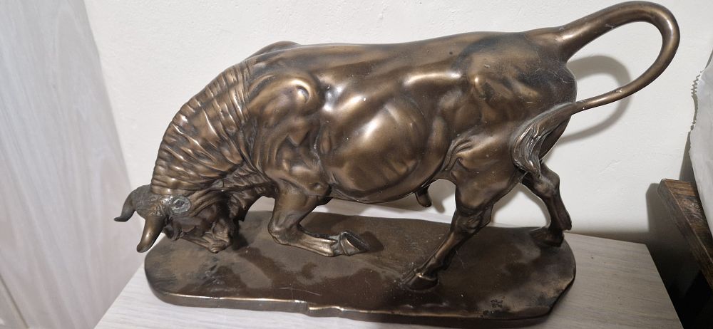 Lot 206: Large bull ornament