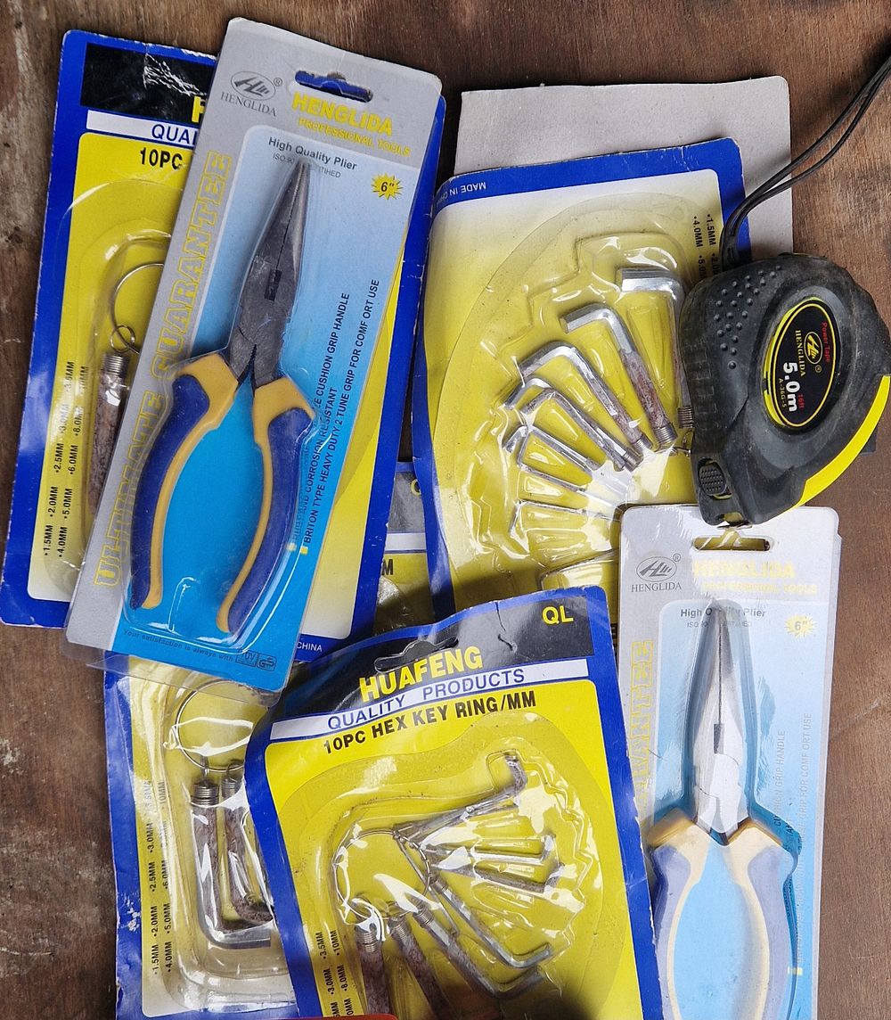 Lot 224: Small joblot