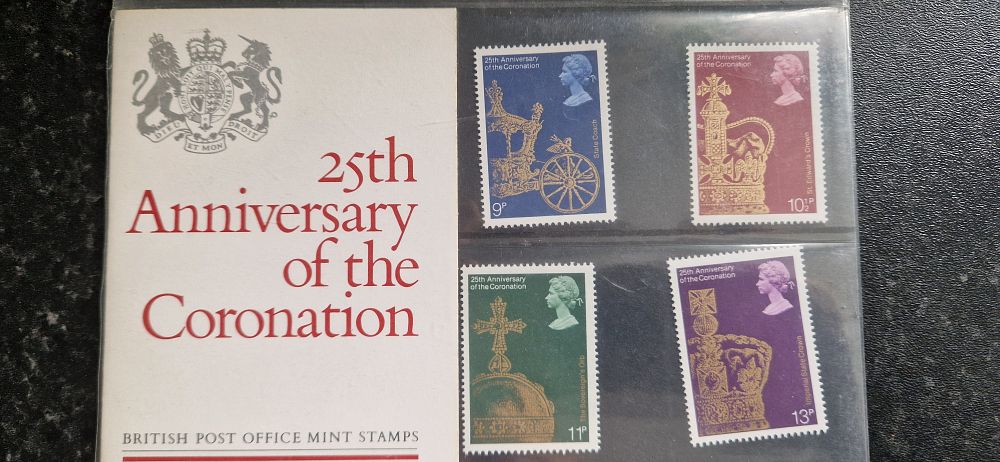 Lot 254: Mint Stamps