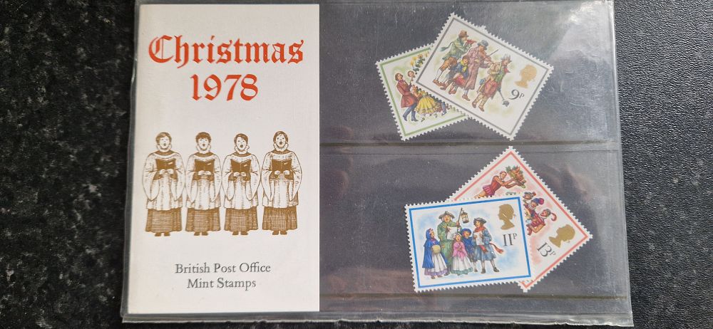 Lot 258: Mint Stamps