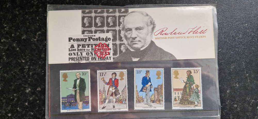 Lot 263: Mint Stamps