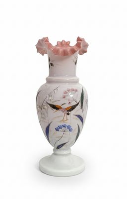 Vaso a Balustro in Vetro Opalino e Smalti – Stile Liberty / Art Nouveau cm 36. Elegante vaso in 