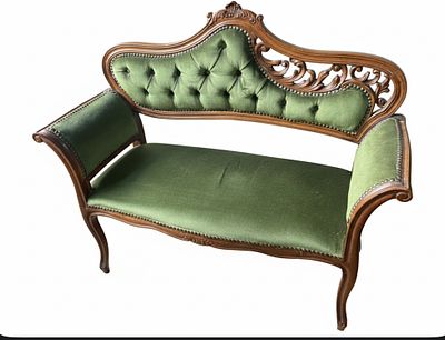 Dormeuse "Marquise" in Stile Luigi XV – Velluto Verde Salvia e Legno Intagliato. Raffinato 