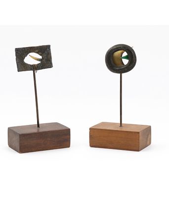 Coppia di Spille-Scultura "Micro-CosmiAdelmo Cavalli (firmate). : Magnifica coppia di opere 