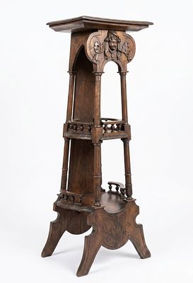 Importante colonna a leggio monumentale in legno intagliato
Stile Neorinascimentale. Rara e 