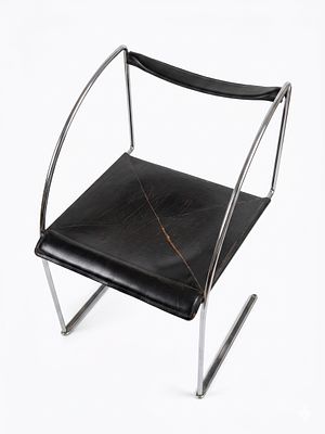 Sedia a sbalzo in stile Bauhaus con struttura in metallo tubolare lucido