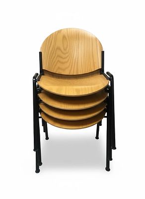 Un set di quattro sedie impilabili in metallo e legno attribuite a Gerd Lange per Strafor. Un 