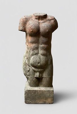 Scultura in terracotta policroma raffigurante un torso virile CM 70. Frammento scultoreo in 