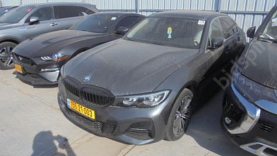 ב.מ.וו. 330e מודל 2022. 75,926 ק"מ, יד נוכחית: שלישית, בעלות נוכחית: פרטי, רישום מקורי/מקוריות: פרטי