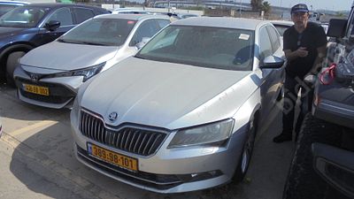 סקודה סופרב מודל 2018. 214,330 ק"מ, יד נוכחית: שלישית, בעלות נוכחית: פרטי, רישום מקורי/מקוריות: פרטי