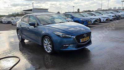 מאזדה 3 מודל 2018. 174,227 ק"מ, יד נוכחית: שלישית, בעלות נוכחית: פרטי, רישום מקורי/מקוריות: השכרה